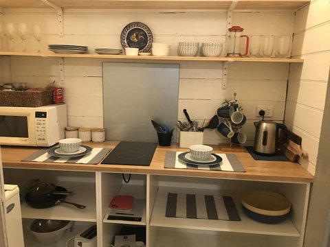 Maple Cottage - Accommodation Directory 12