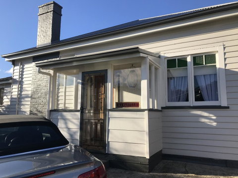 Maple Cottage - Accommodation Directory 0
