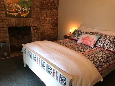 Maple Cottage - Accommodation Directory 4