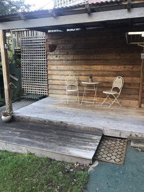 Maple Cottage - Accommodation Directory 8