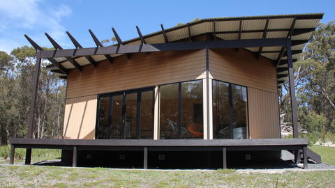 BAY OF FIRES ECO HUT Off Grid Experience At Binalong Bay - Accommodation Directory 21