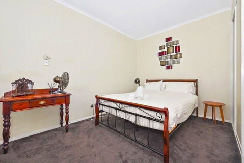 Launceston CBD Abode - Accommodation Directory 7