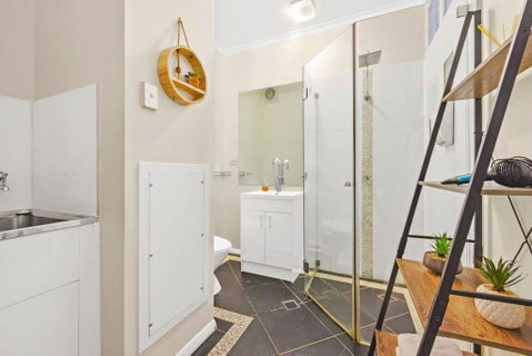 Launceston CBD Abode - Accommodation Directory 5