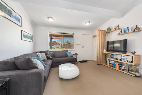 Hawley Beach Escape - Accommodation Directory 4