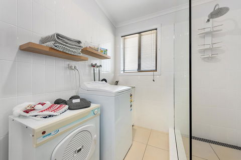 Hawley Beach Escape - Accommodation Directory 15