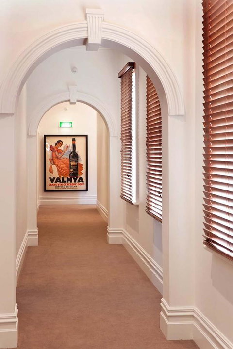 Ikon Hotel - Accommodation Directory 35