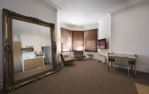 Ikon Hotel - Accommodation Directory 12