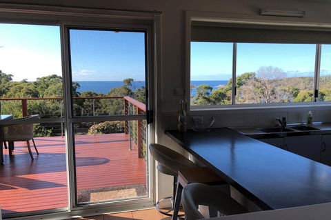 BAY OF FIRES SEACHANGE Ocean Frontage - Accommodation Directory 3