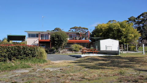 BAY OF FIRES SEACHANGE Ocean Frontage - Accommodation Directory 30