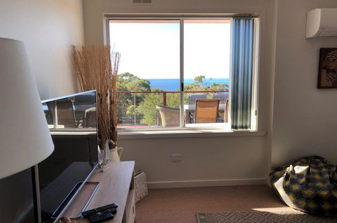 BAY OF FIRES SEACHANGE Ocean Frontage - Accommodation Directory 1