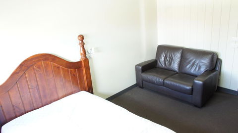 Swansea Backpacker Lodge - Accommodation Directory 11