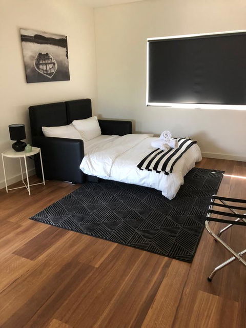 Rosewater Townhouses Dromana - Accommodation Directory 2