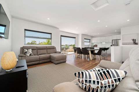Rosewater Townhouses Dromana - Accommodation Directory 0