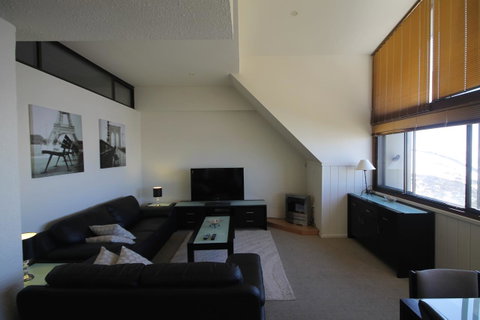 Arlberg Hotham - Accommodation Directory 0