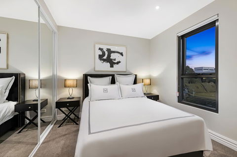 Manhattan Apartments - Notting Hill - Accommodation Directory 15