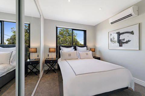 Manhattan Apartments - Notting Hill - Accommodation Directory 25