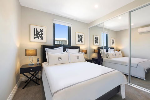 Manhattan Apartments - Notting Hill - Accommodation Directory 19