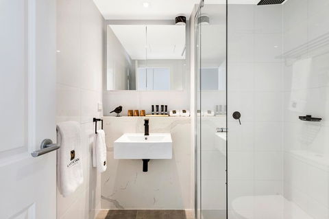 Manhattan Apartments - Notting Hill - Accommodation Directory 21