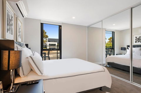 Manhattan Apartments - Notting Hill - Accommodation Directory 10