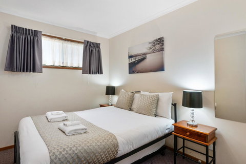 High Country Holiday Park - Accommodation Directory 11