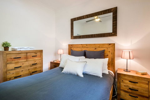 Avalon House - Accommodation Directory 5