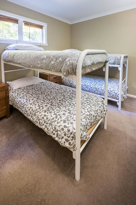 Avalon House - Accommodation Directory 30
