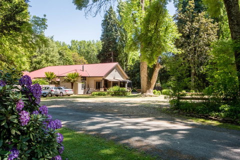 Avalon House - Accommodation Directory 16