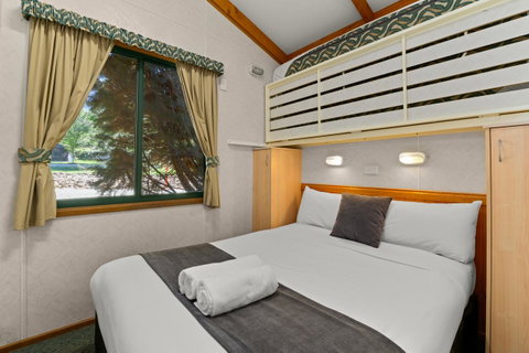 Bright Riverside Holiday Park - Accommodation Directory 15
