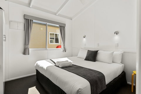 Bright Riverside Holiday Park - Accommodation Directory 10
