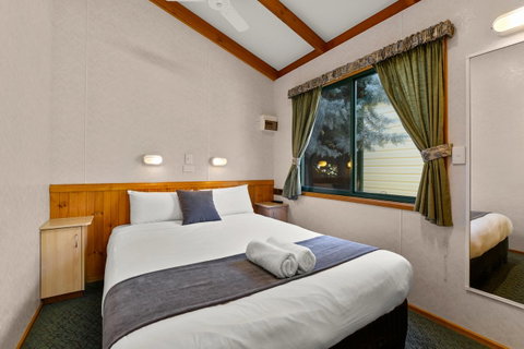 Bright Riverside Holiday Park - Accommodation Directory 43