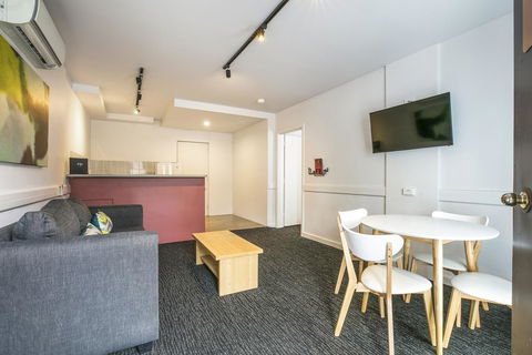 Nightcap At Matthew Flinders Hotel - Accommodation Directory 23