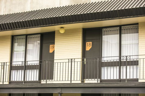 Nightcap At Matthew Flinders Hotel - Accommodation Directory 26