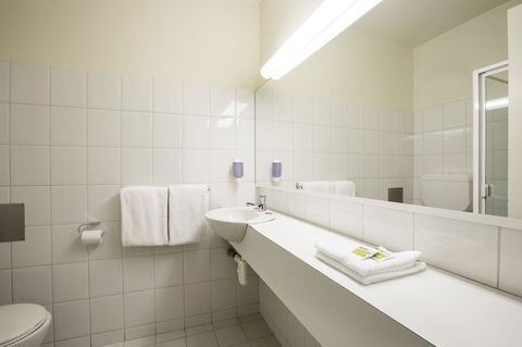 Nightcap At Matthew Flinders Hotel - Accommodation Directory 2