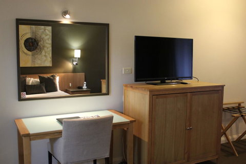 Swan Hill Resort - Accommodation Directory 1