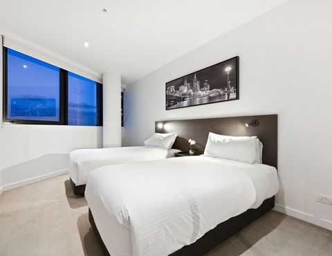 Experience Platinum Hotel Apartments - Accommodation Directory 6