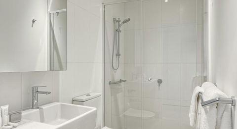 Experience Platinum Hotel Apartments - Accommodation Directory 24