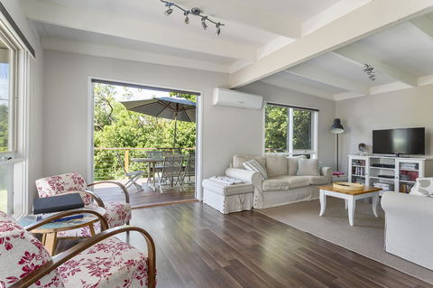 Blairgowrie Bella - Light Filled Home With Great Deck - Accommodation Directory 0