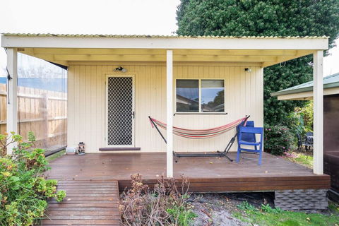 Nautique Beach House - Accommodation Directory 18