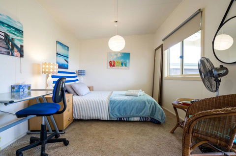 Nautique Beach House - Accommodation Directory 17