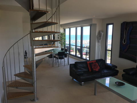 Geelong Waterfront Penthouse Apartment - Accommodation Directory 4