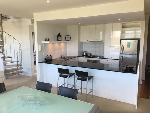 Geelong Waterfront Penthouse Apartment - Accommodation Directory 11