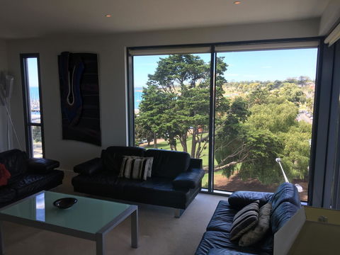 Geelong Waterfront Penthouse Apartment - Accommodation Directory 5