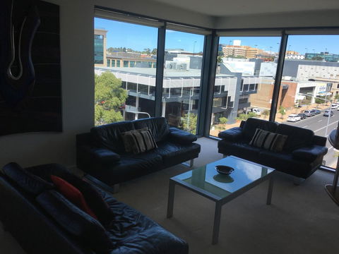 Geelong Waterfront Penthouse Apartment - Accommodation Directory 9