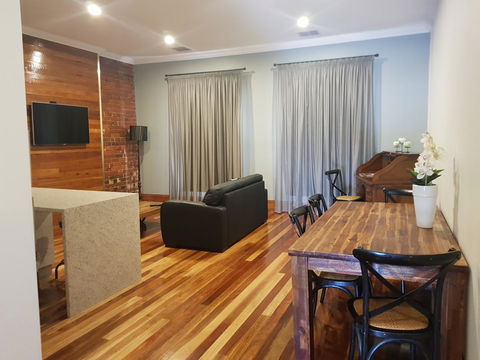 Sublime Spa Apartments - Accommodation Directory 4