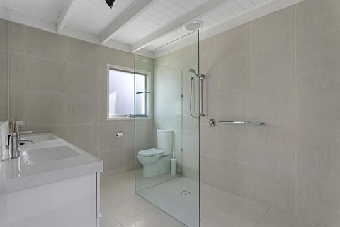 Oasis On Grange - Accommodation Directory 14