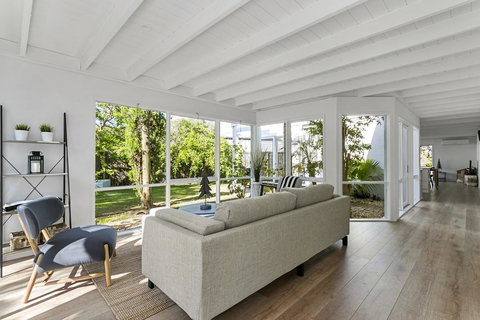 Oasis On Grange - Accommodation Directory 4