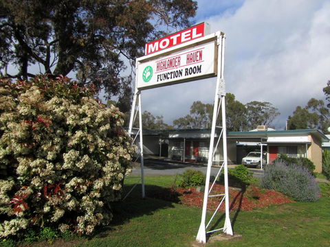 The Highlander Motel - 24HR Check In - Accommodation Directory 4