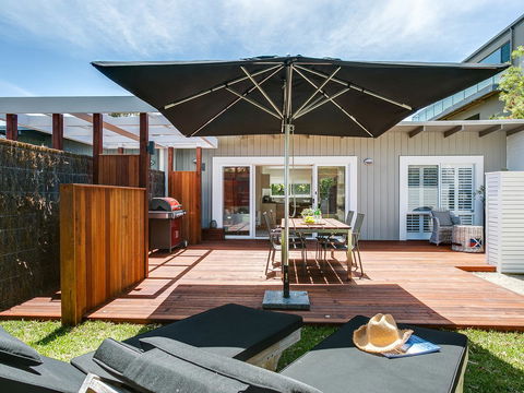 Capella Villa No. 4 - Stunning Luxury Decor Inside And Out - Accommodation Directory 0