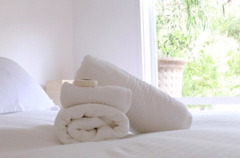 Capella Villa No. 4 - Stunning Luxury Decor Inside And Out - Accommodation Directory 13