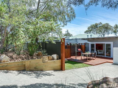 Capella Villa No. 4 - Stunning Luxury Decor Inside And Out - Accommodation Directory 7